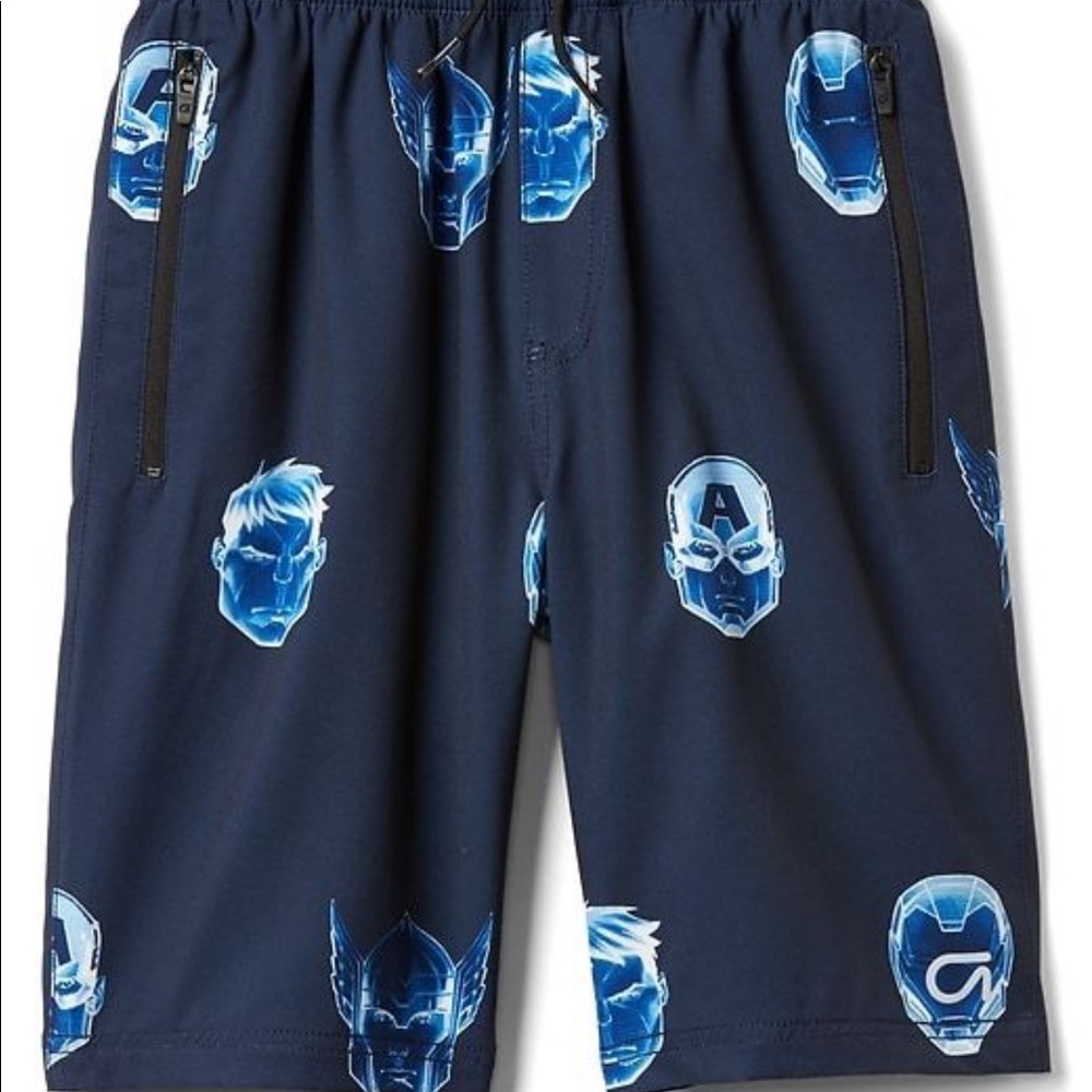 GapFit | Marvel© tech shorts